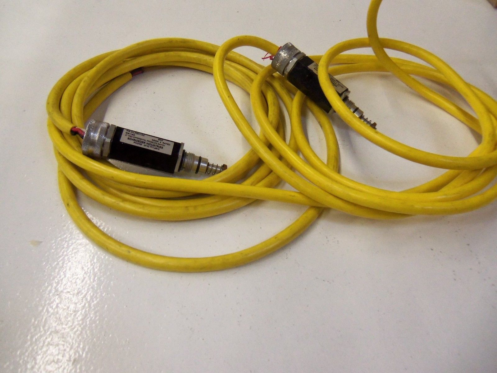LOT OF 2 SCHROEDER INDUSTRIES A-LF3011AC *USED*