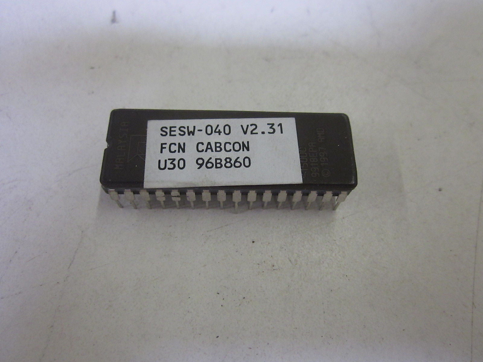 LOT OF 2 SESW-040 V2. 31 *NEW NO BOX*