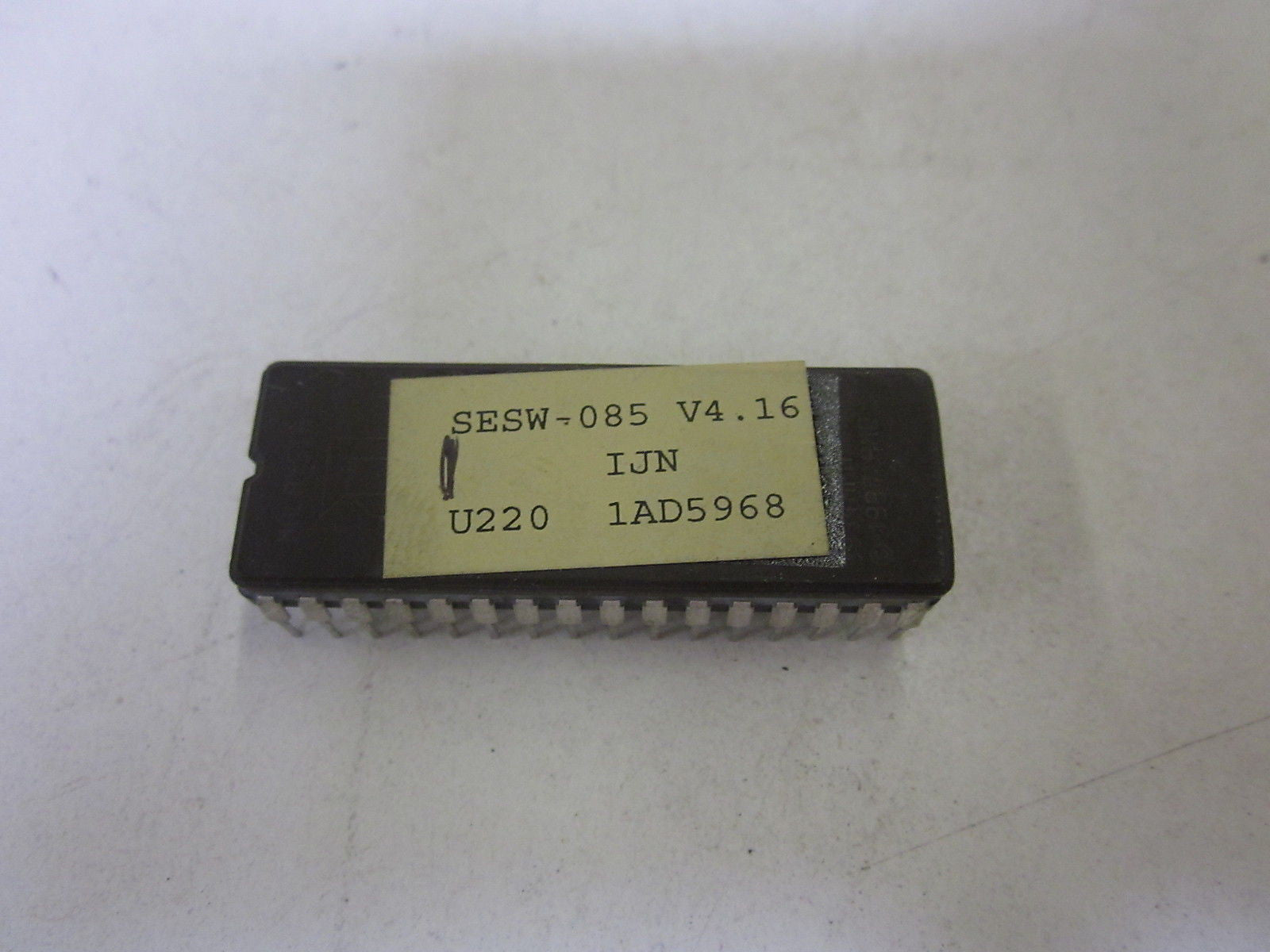 LOT OF 2 SESW-085 V4. 16 *NEW NO BOX*