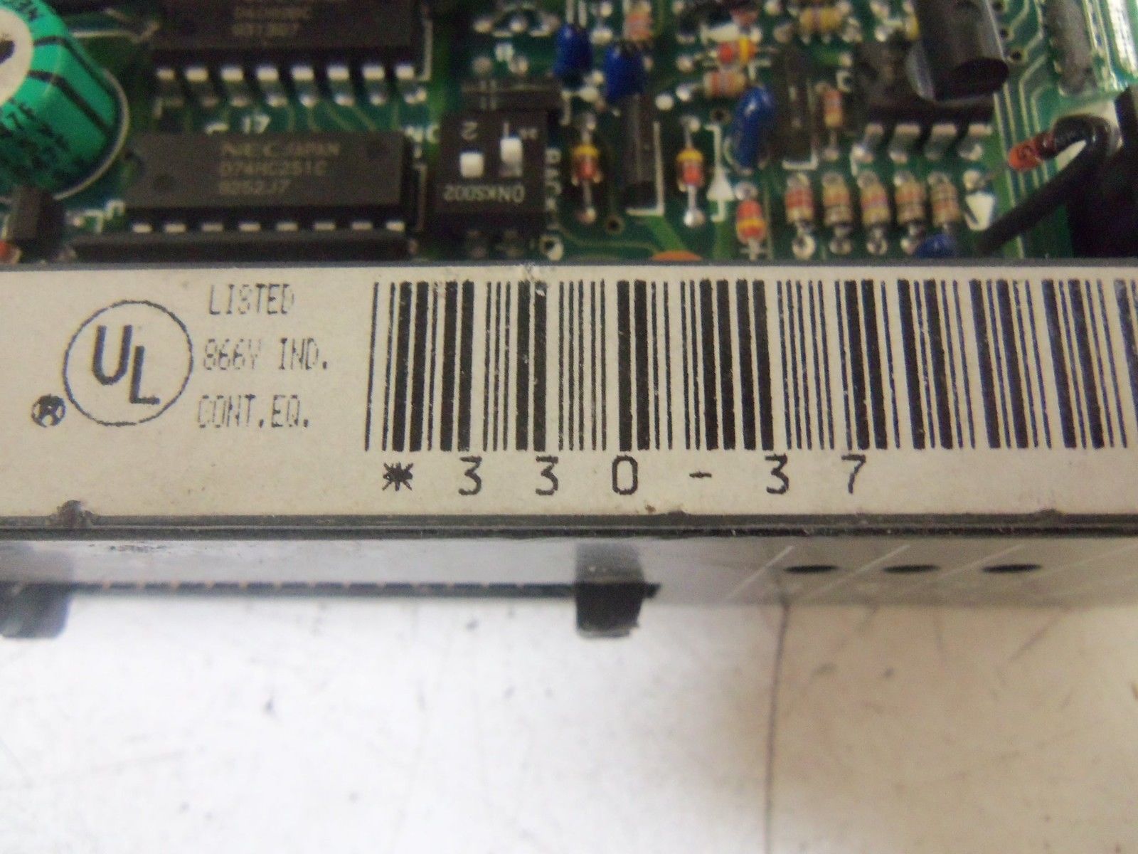 LOT OF 2 SIEMENS 330-37 *USED*