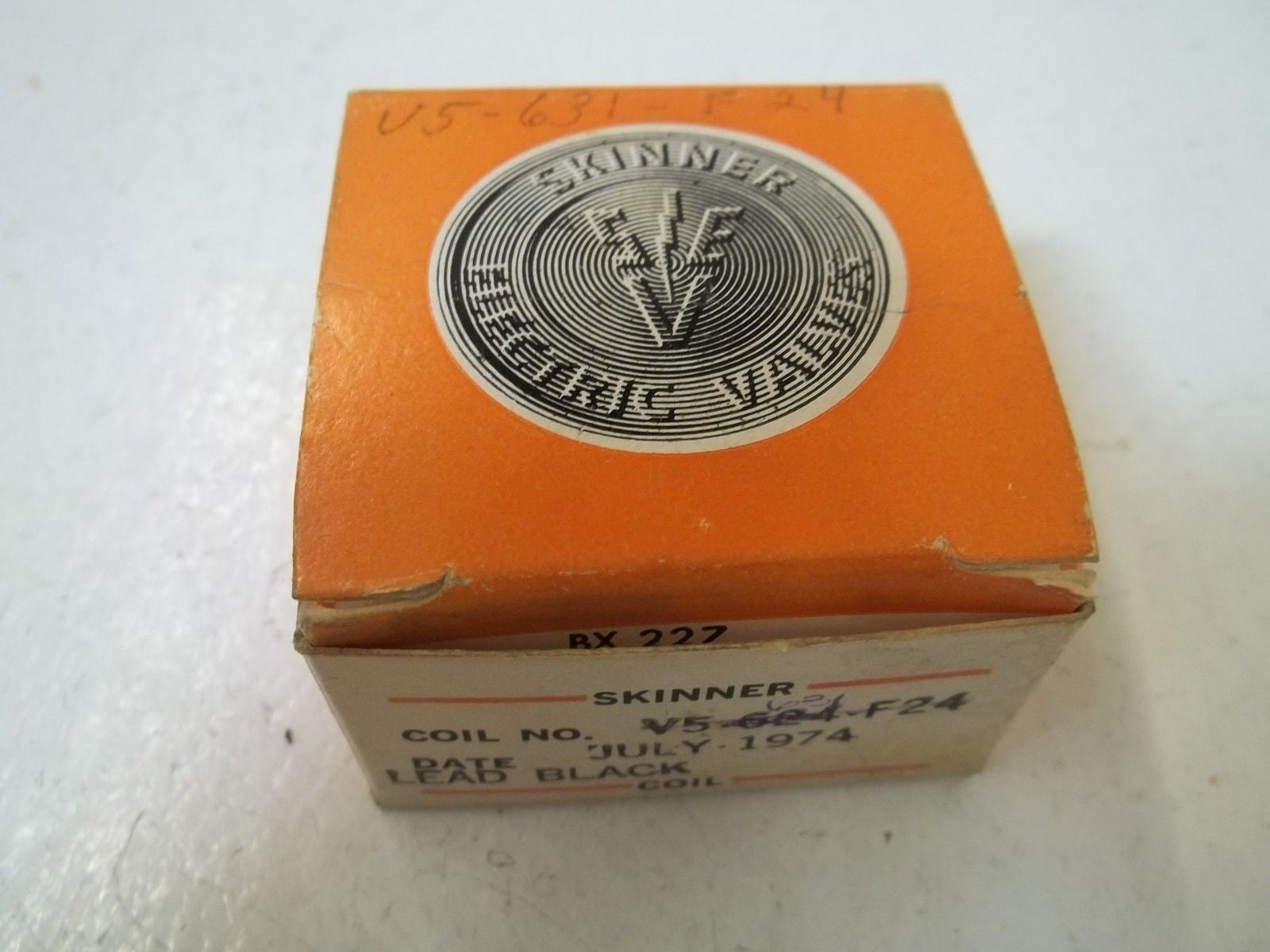 LOT OF 2 SKINNER V5-631-F24 S24 COIL *NEW IN BOX*