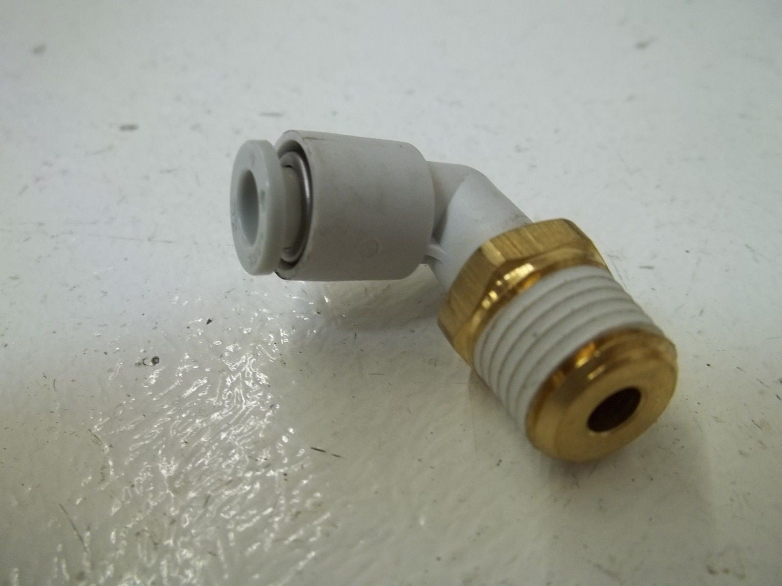 LOT OF 2 SMC KQ2L06-02S MALE ELBOW *NEW NO BOX*