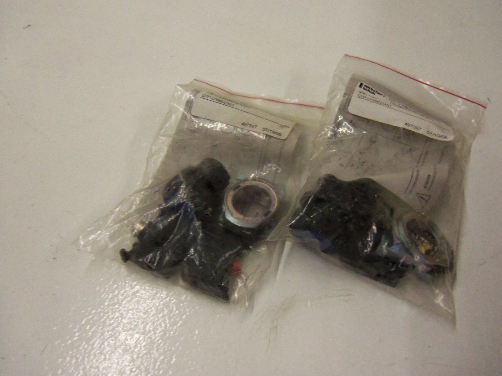 LOT OF 2 SPRECHER+SCHUH D7P-LF6MD2X01 *NEW IN BAG*