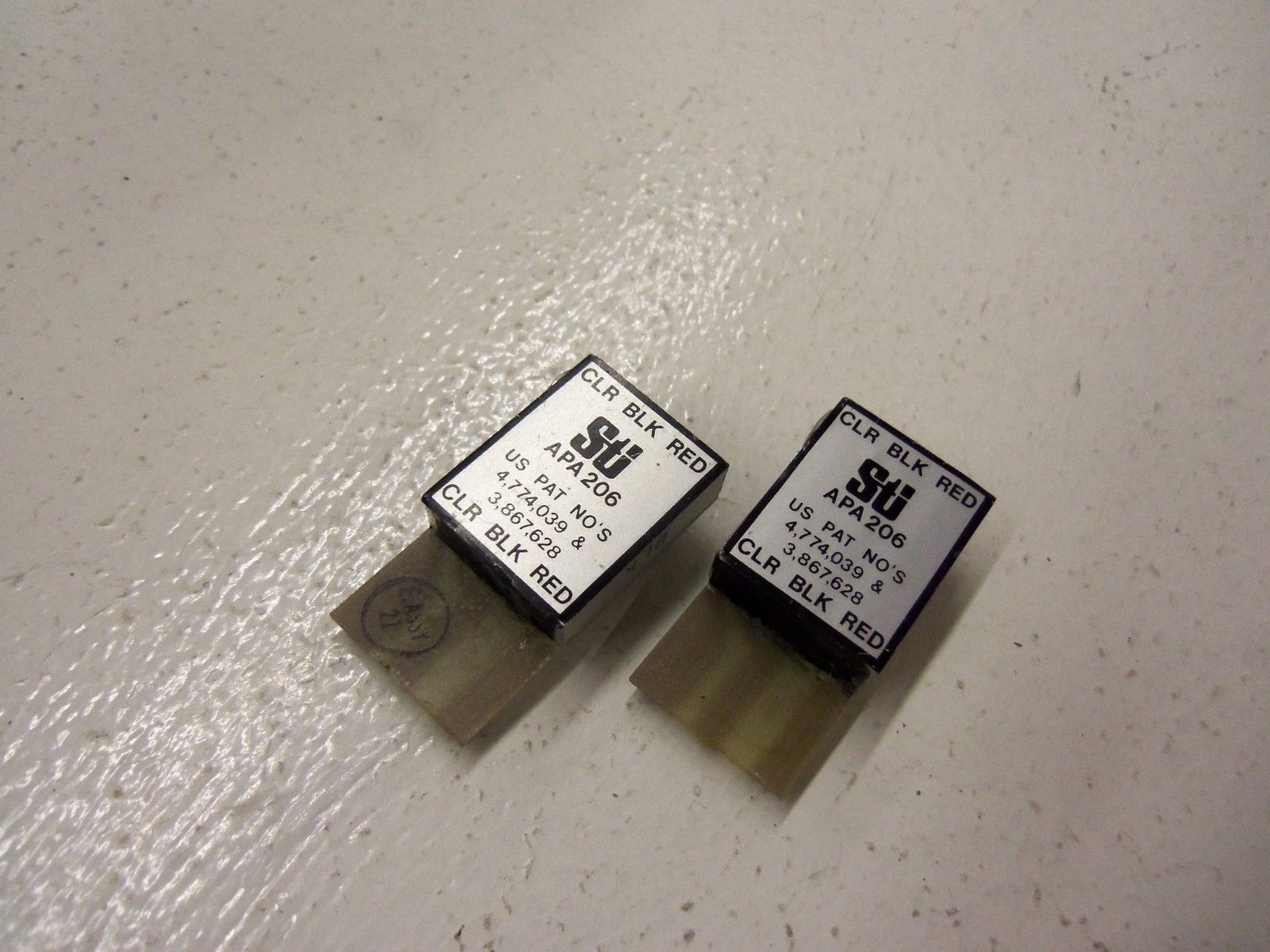LOT OF 2 STI AP206 *USED*
