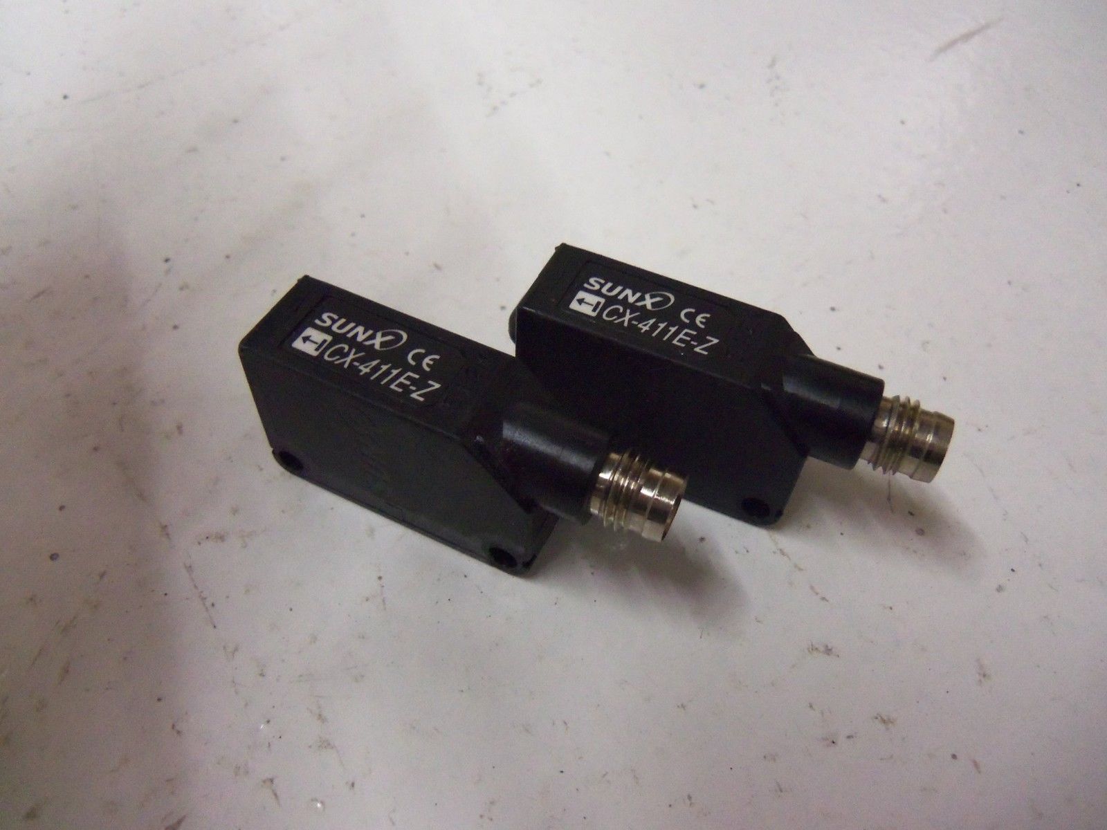 LOT OF 2 SUNX CX-411E-Z *USED*