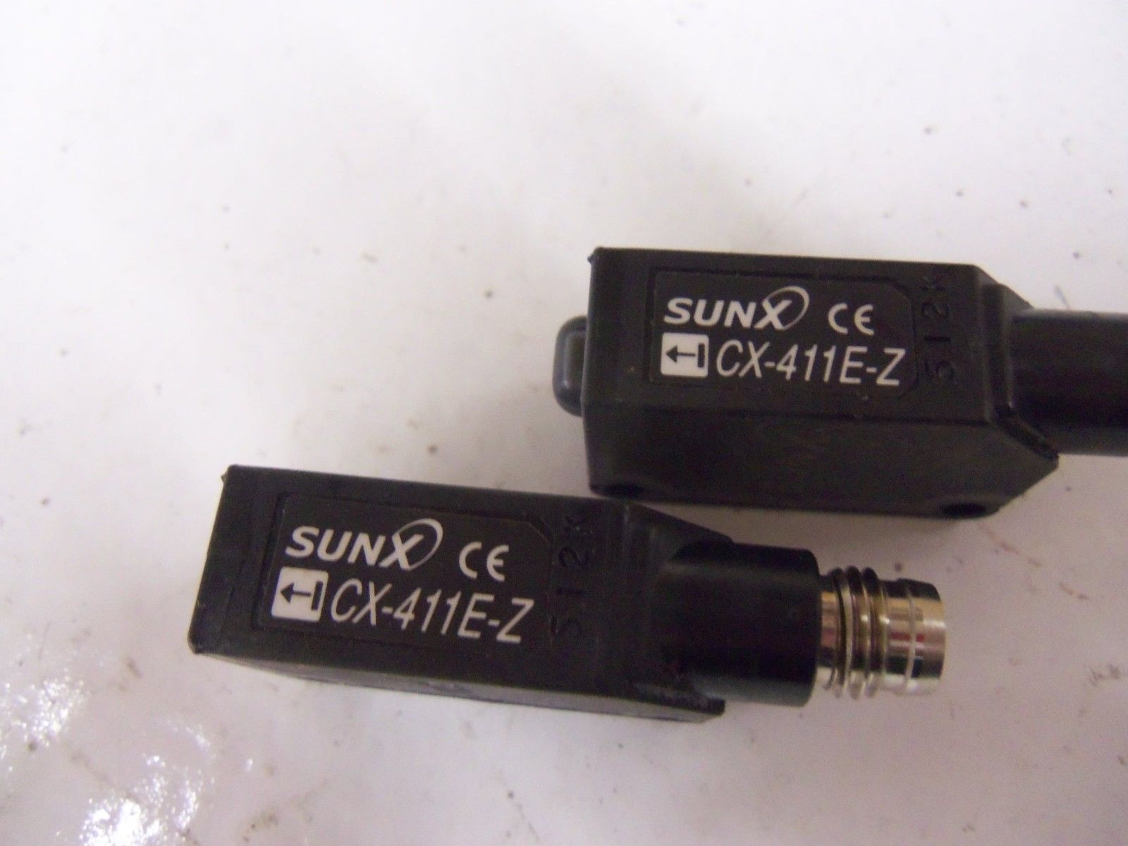 LOT OF 2 SUNX CX-411E-Z *USED*