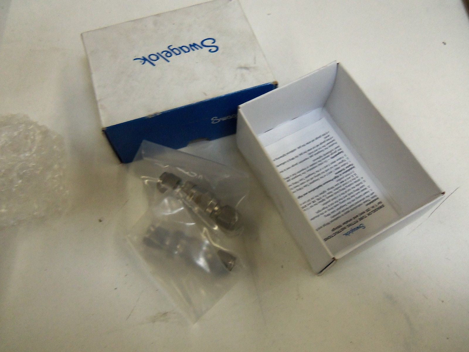 LOT OF 2 SWAGELOK SS-CHS4-EP-10 VALVE *NEW IN BOX*