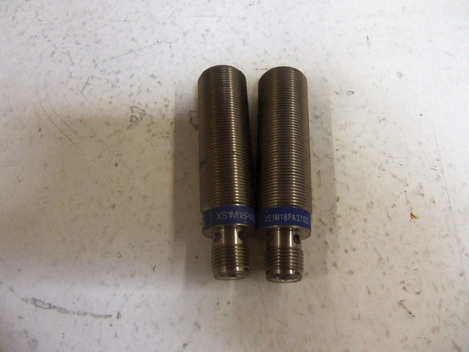 TELEMECANIQUE XS1M18PA370D PROXIMITY SENSOR *USED*