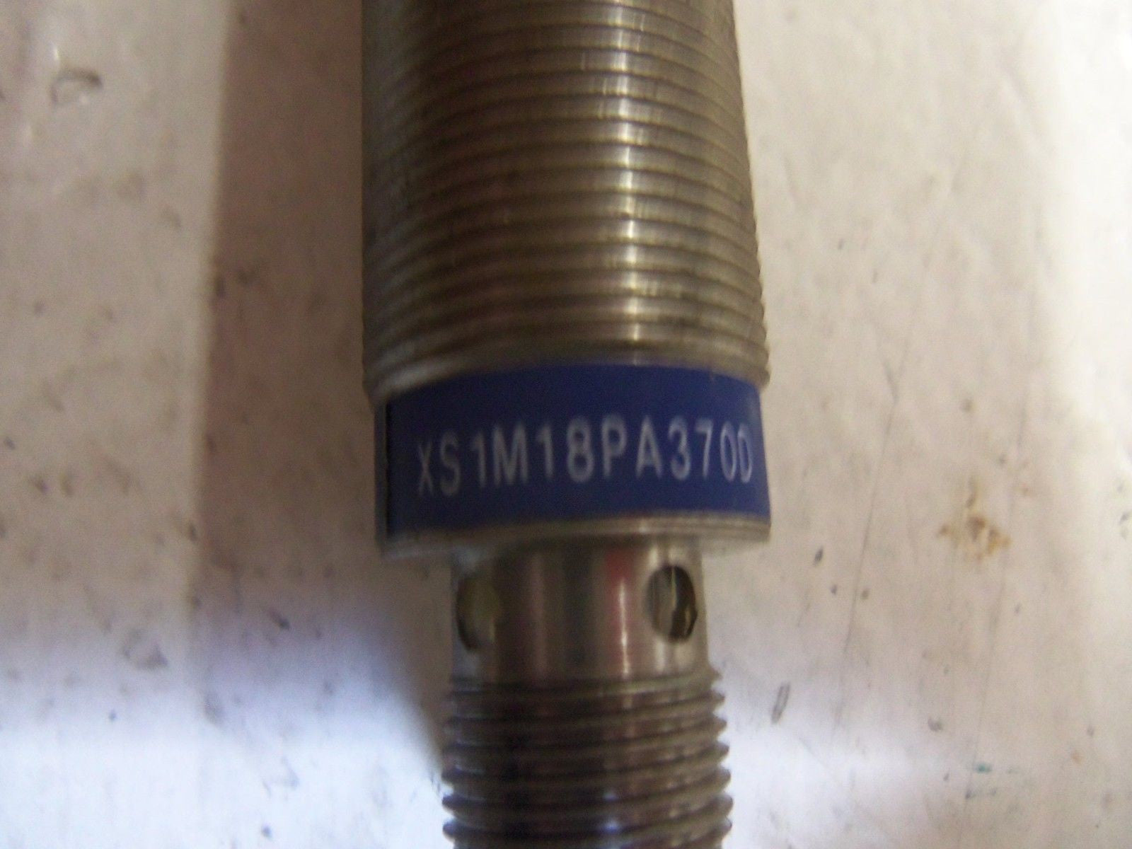 TELEMECANIQUE XS1M18PA370D PROXIMITY SENSOR *USED*