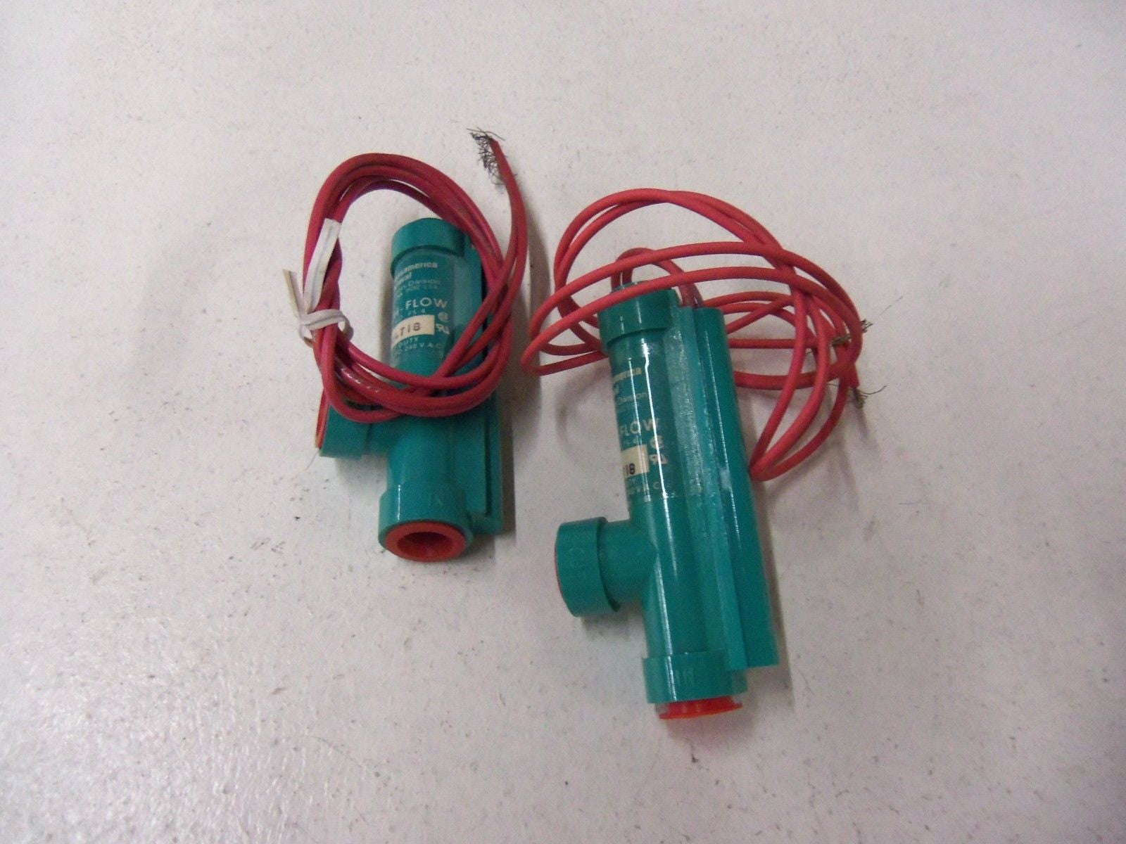 LOT OF 2 TRANSAMERICA DELAVAL FLOW-SWITCH 44718 *USED*