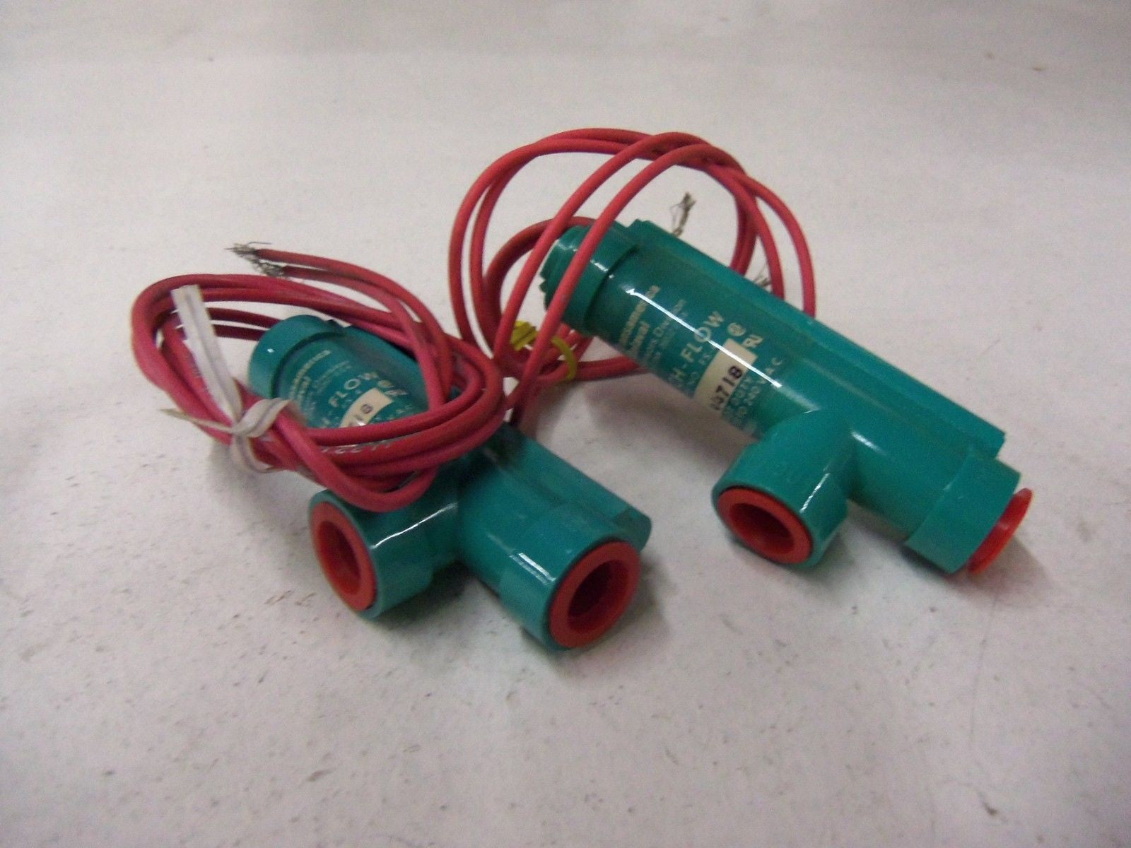 LOT OF 2 TRANSAMERICA DELAVAL FLOW-SWITCH 44718 *USED*