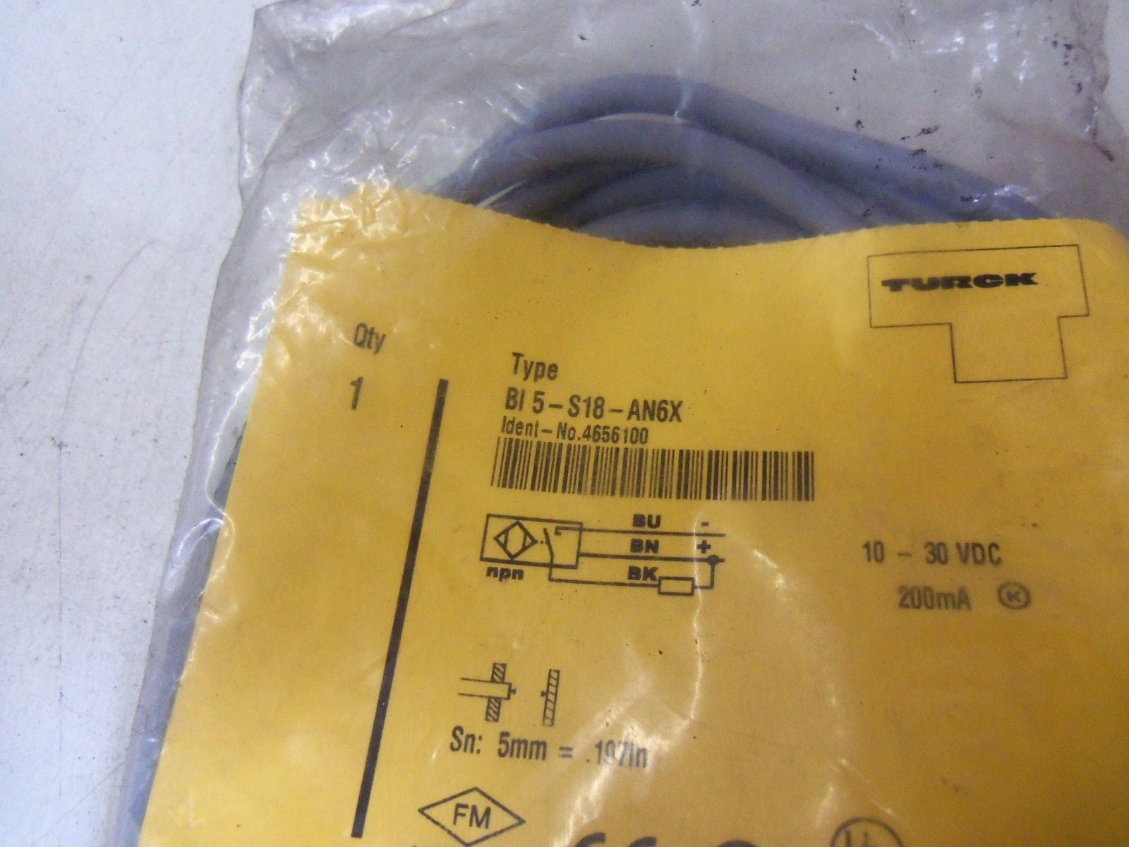 LOT OF 2 TURCK BI5-S18-AN6X *NEW IN BAG*