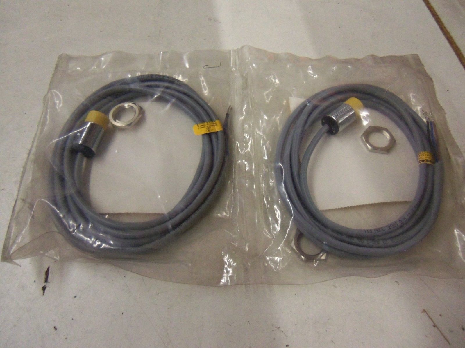 LOT OF 2 TURCK NI10-G18K-AN6X  *NEW IN BAG*