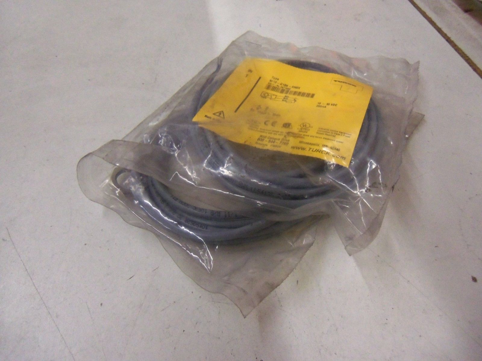 LOT OF 2 TURCK NI10-G18K-AN6X  *NEW IN BAG*