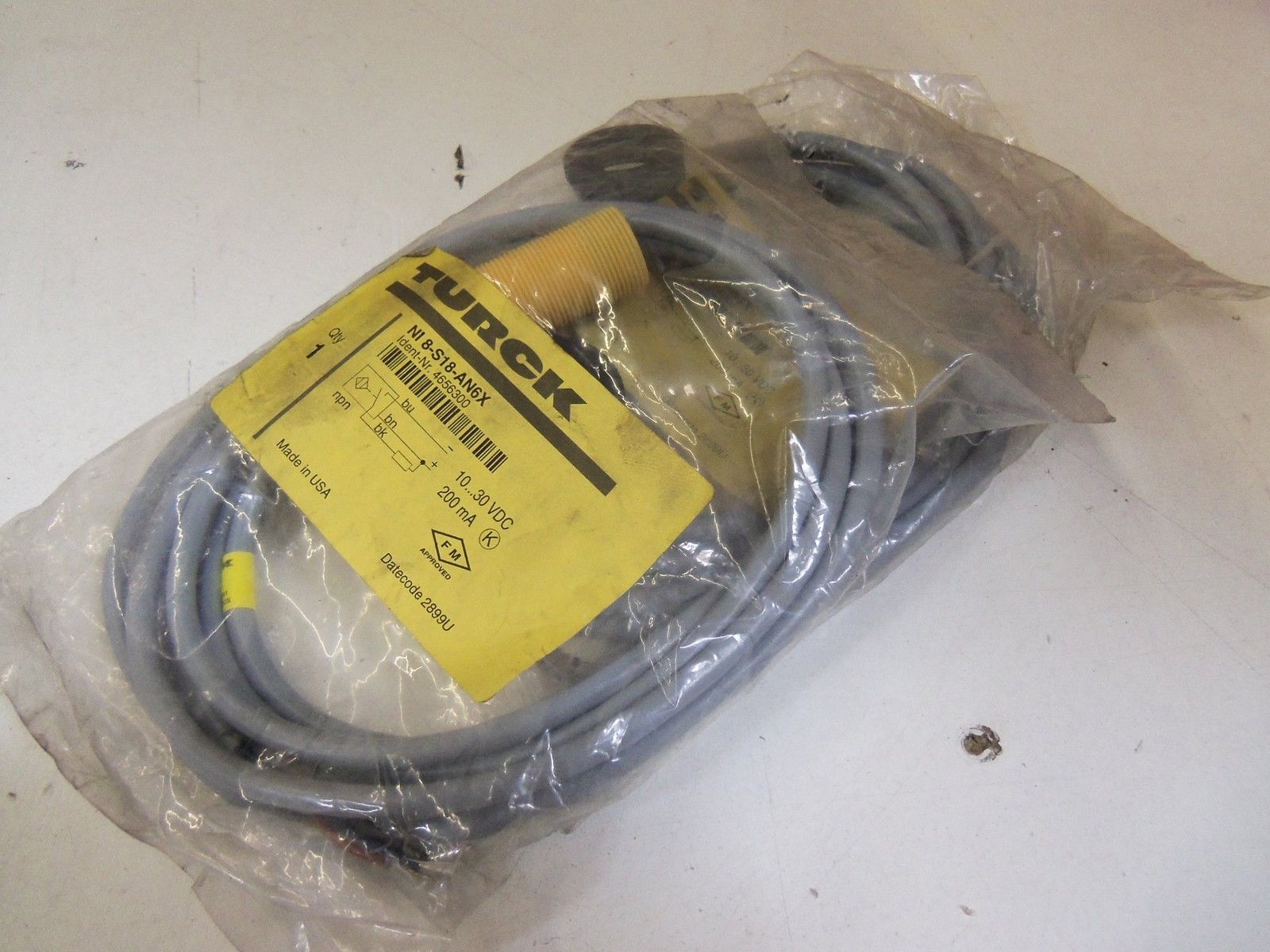 LOT OF 2 TURCK NI 8-S18-AN6X *NEW IN BAG*