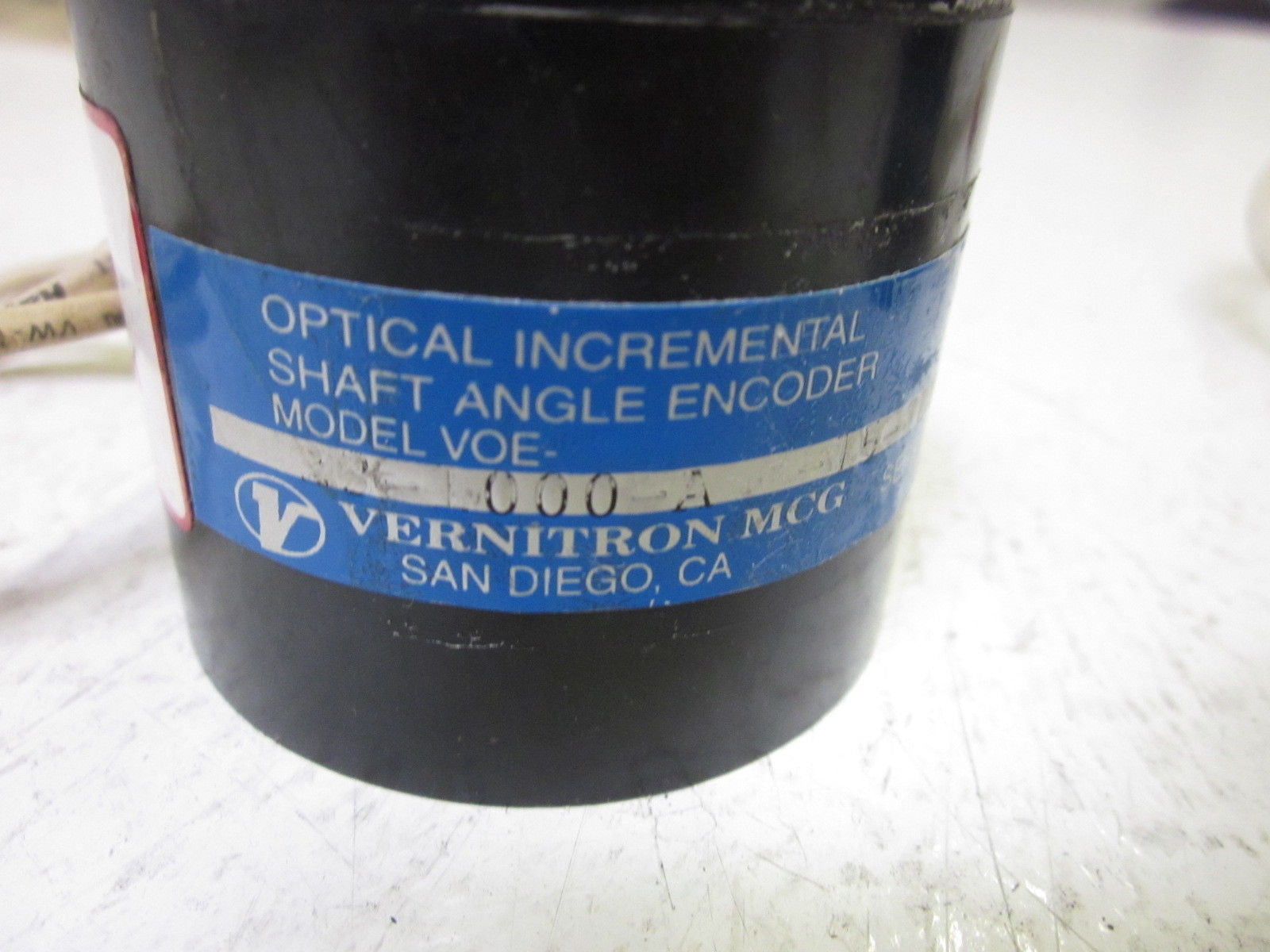 LOT OF 2 VERNITRON 23-1000-A-15-ILI-1713 *USED*