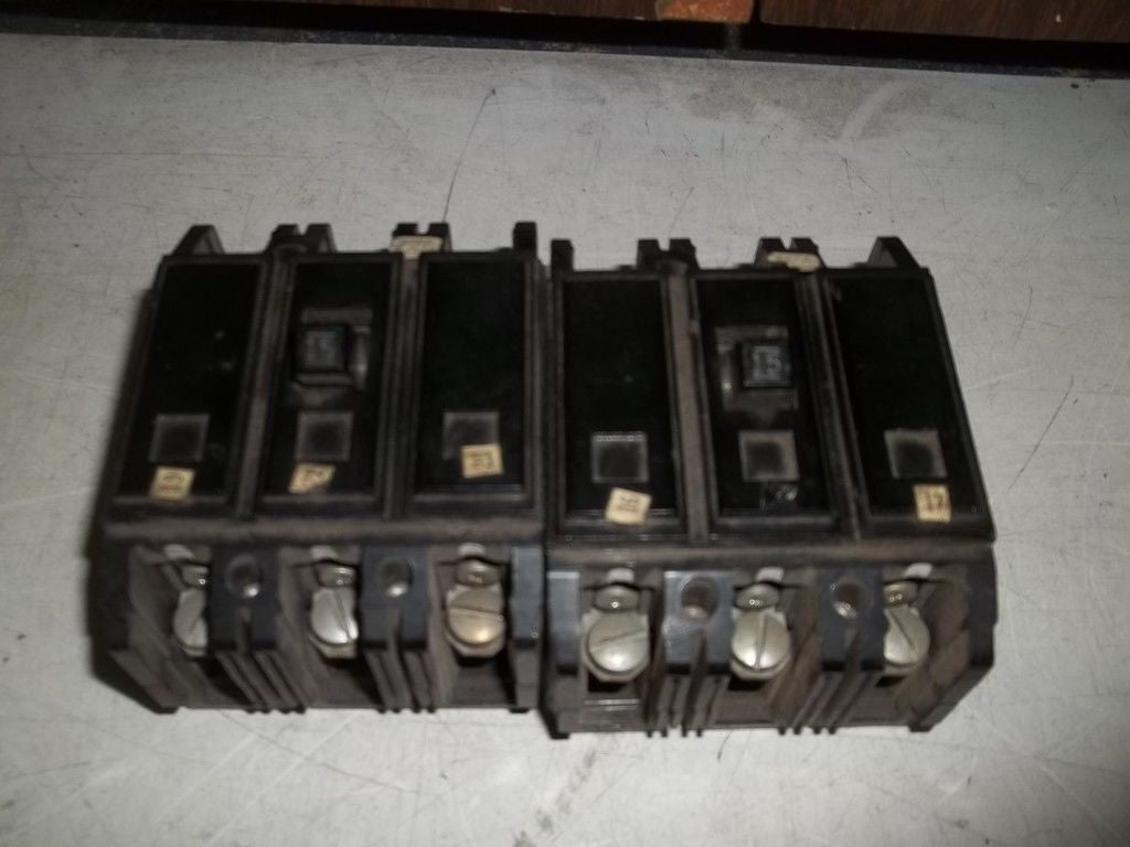 LOT OF 2 WESTINGHOUSE  CIRCUIT BREAKER HQC3015 *NEW NO BOX*