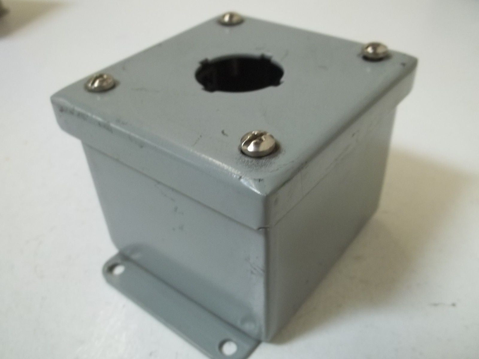 LOT OF 2 WIEGMANN  PB1 PUSHBUTTON ENCLOSURE *USED*