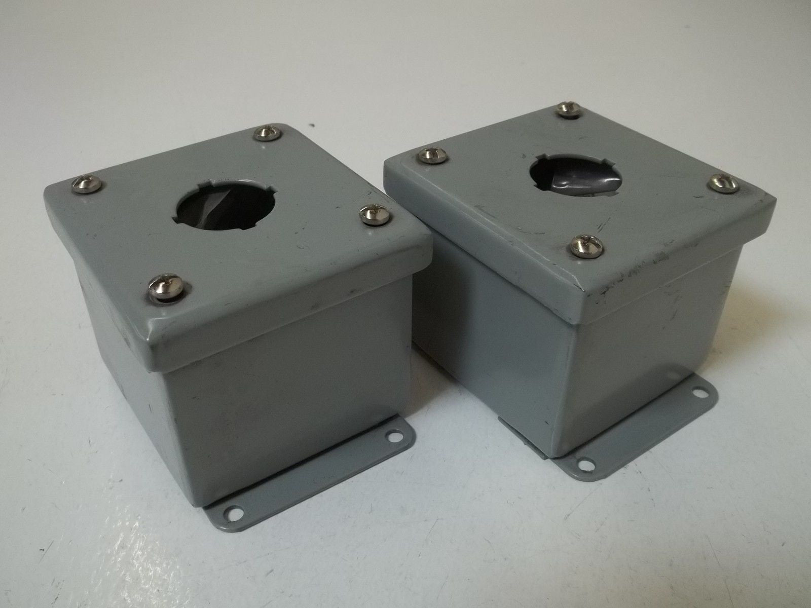 LOT OF 2 WIEGMANN  PB1 PUSHBUTTON ENCLOSURE *USED*