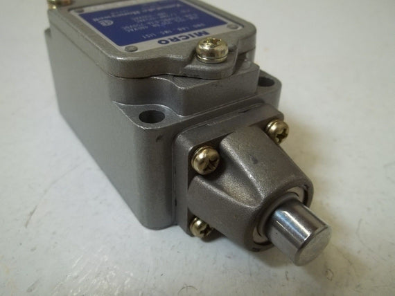 LOT OF 2 YAMATAKE  2LS1-J *NEW NO BOX*