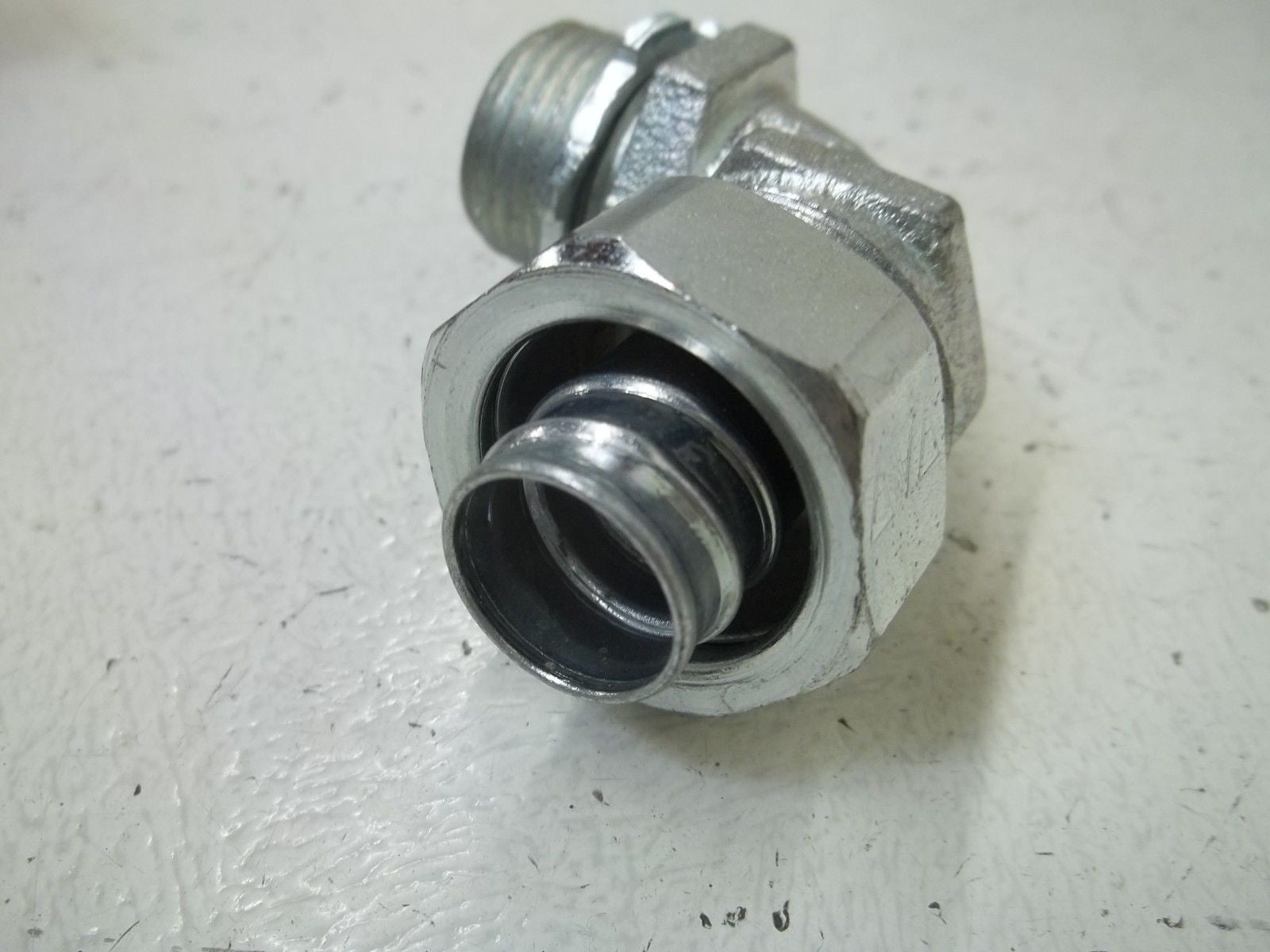 LOT OF 30 APPLETON ST-9050 1/2" MALL IRON ST CONNECTOR-90 *NEW IN BOX*