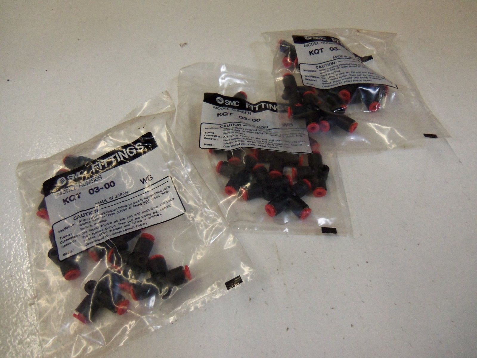 LOT OF 30 SMC KQT03-00 *NEW IN FACTORY BAG*