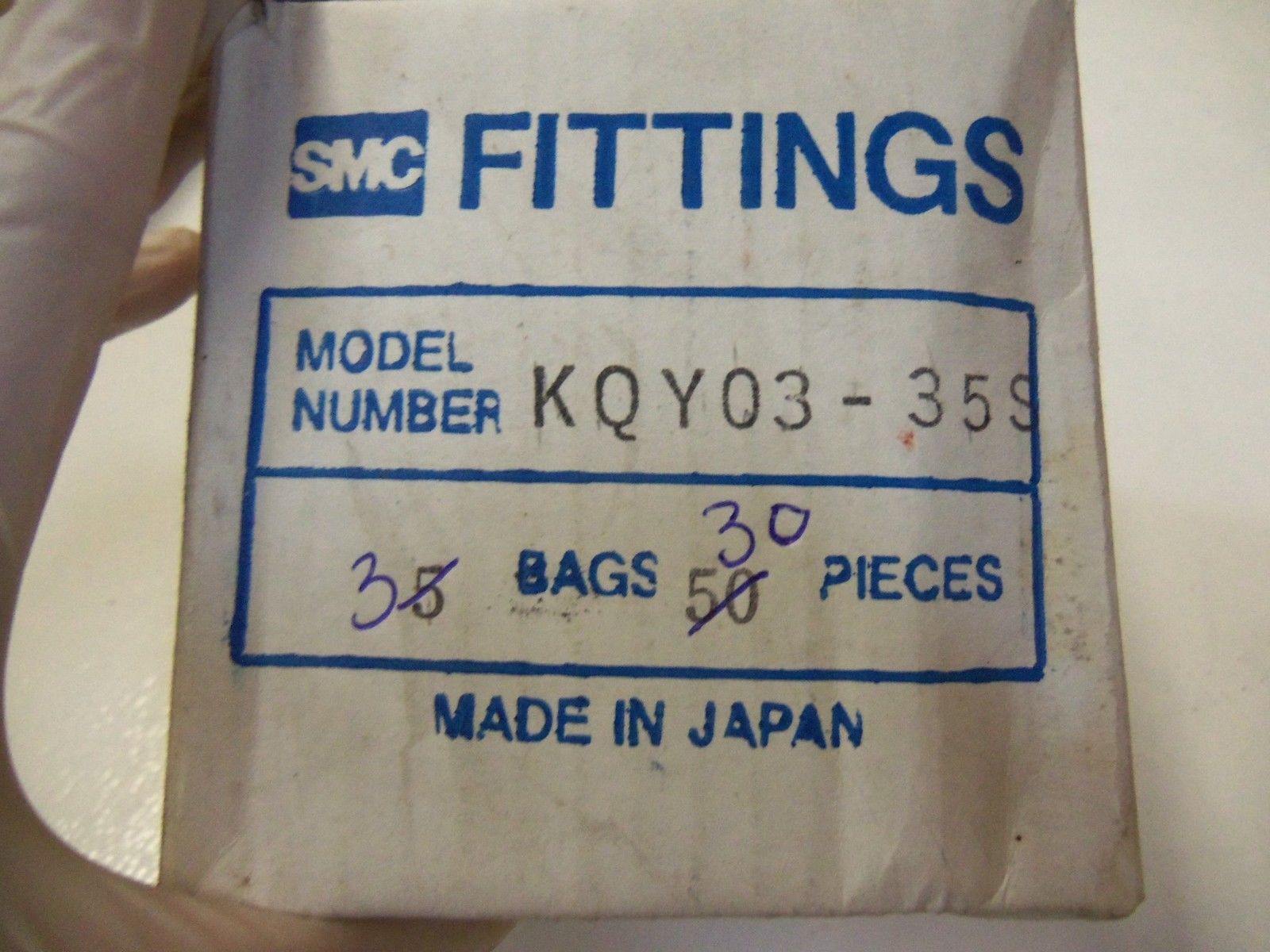 LOT OF 30 SMC KQY03-35S *NEW IN BOX*
