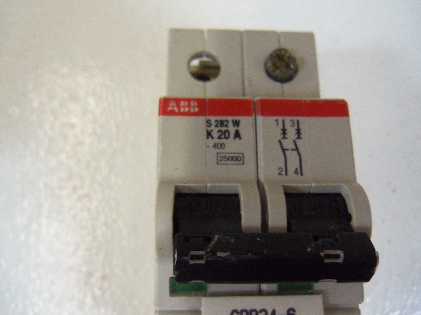LOT OF 32 ABB  S282WK20A *USED*