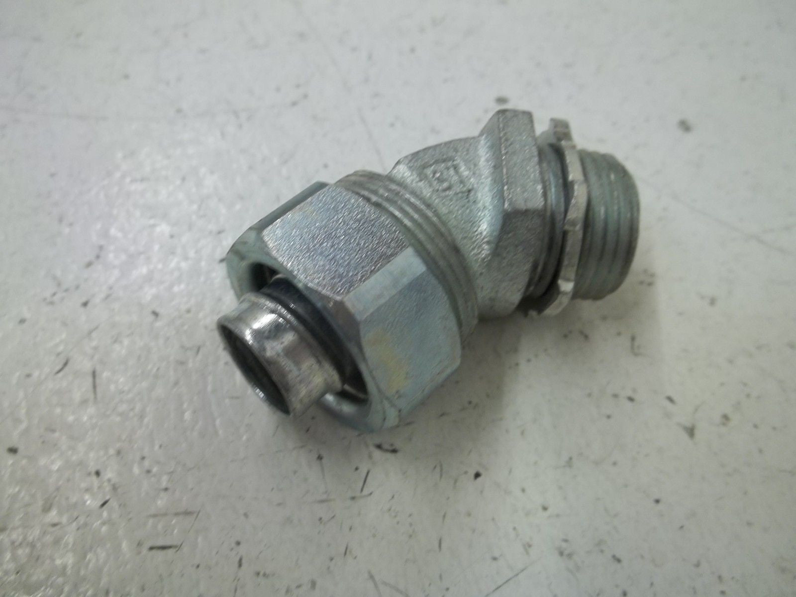 LOT OF 34 APPLETON ST-4550 1/2" MALL IRON ST 45 DEG. CONN. *NEW IN  A BOX*