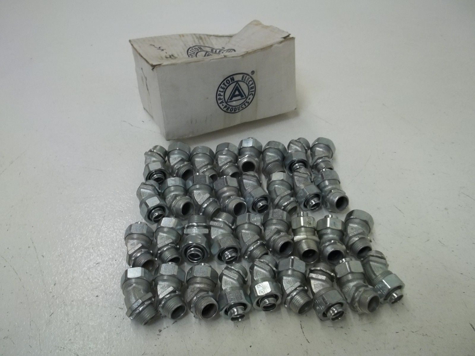LOT OF 34 APPLETON ST-4550 1/2" MALL IRON ST 45 DEG. CONN. *NEW IN  A BOX*