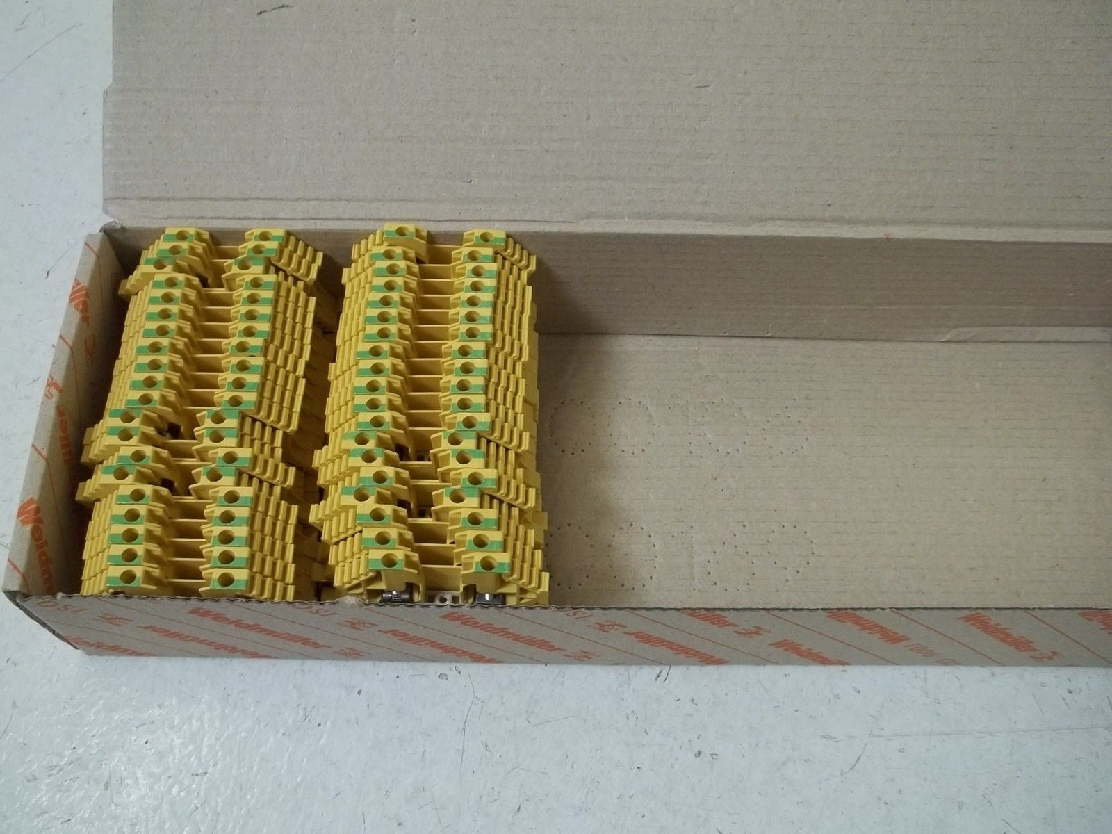 LOT OF 39 WEIDMULLER WDU2.5GE/GN TERMINAL BLOCK (YELLOW)*NEW IN BOX*