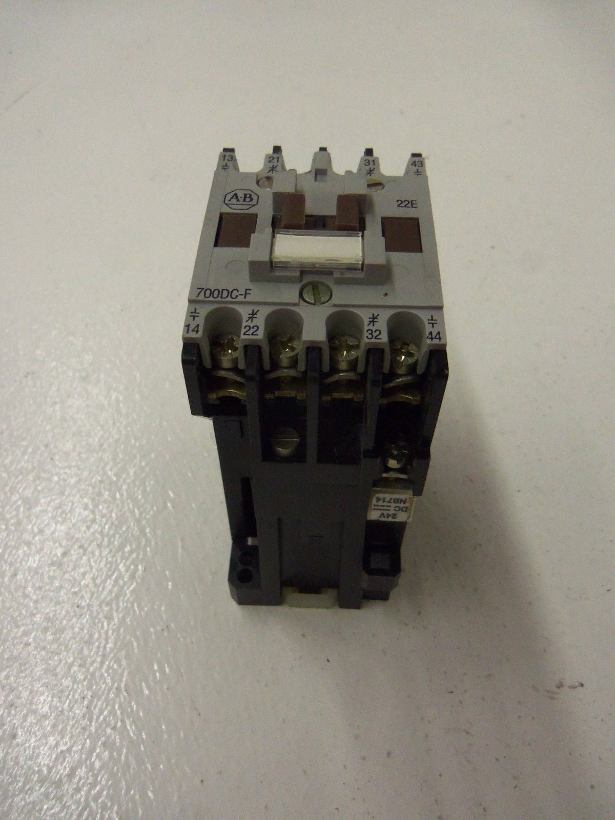 LOT OF 3 ALLEN BRADLEY 700DC-F220* SERIES B  24V *USED*
