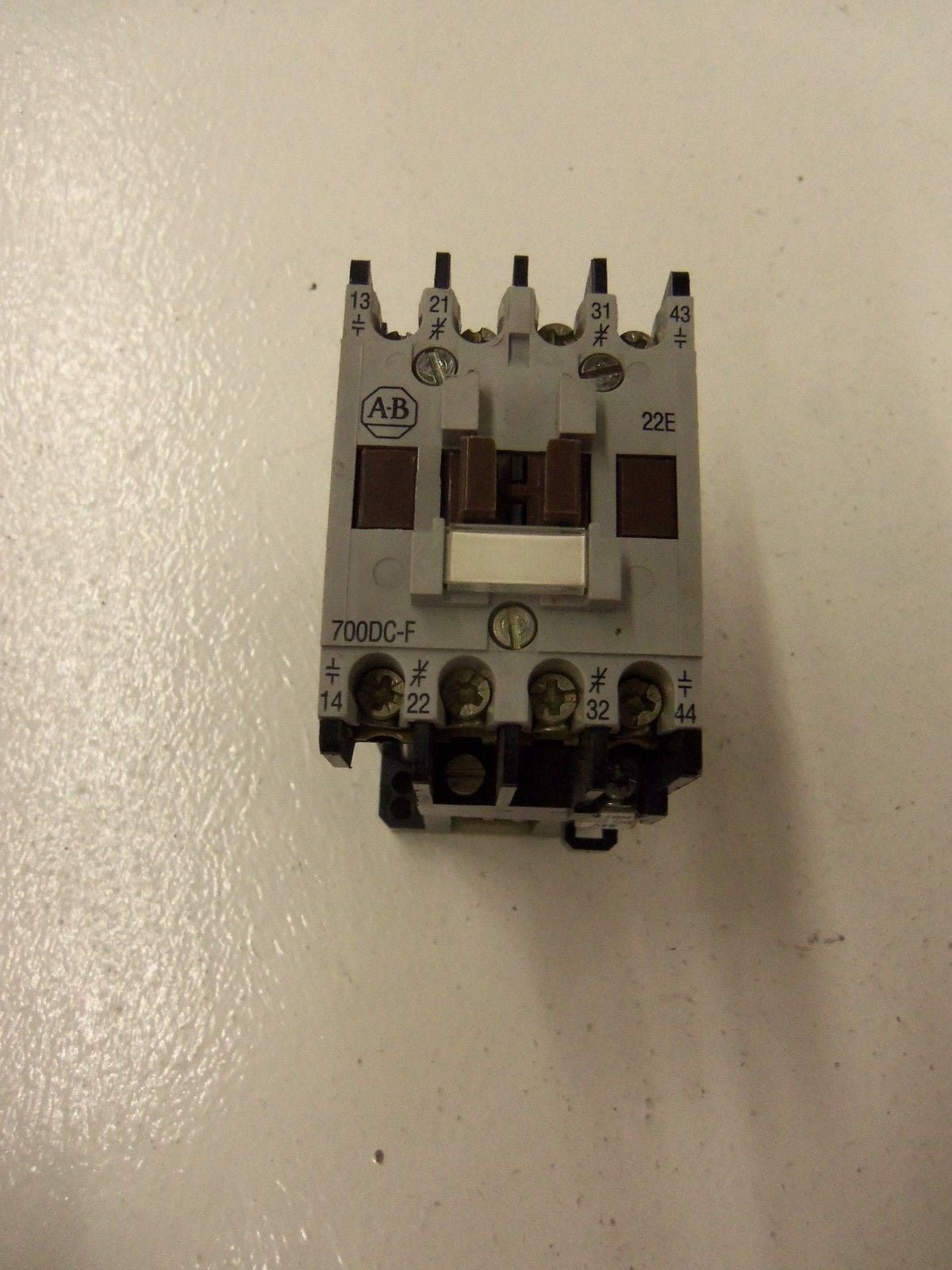 LOT OF 3 ALLEN BRADLEY 700DC-F220* SERIES B  24V *USED*