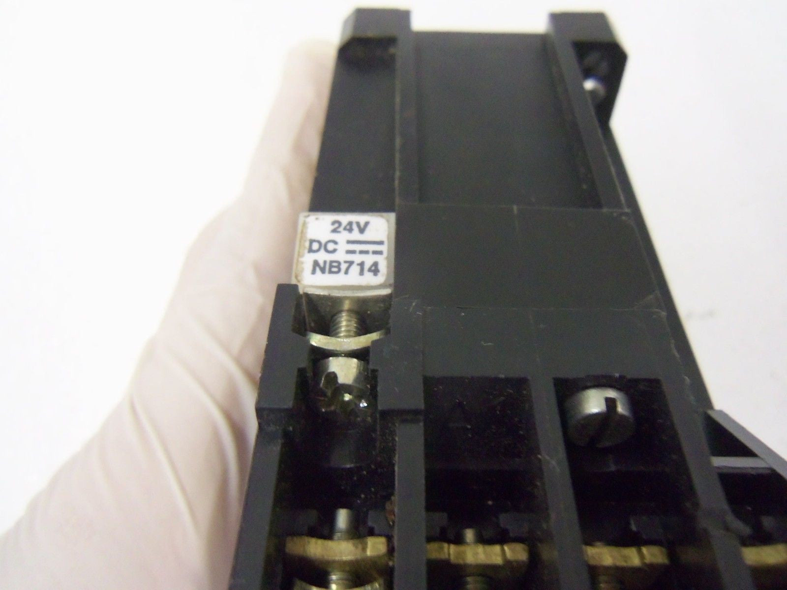 LOT OF 3 ALLEN BRADLEY 700DC-F220* SERIES B  24V *USED*