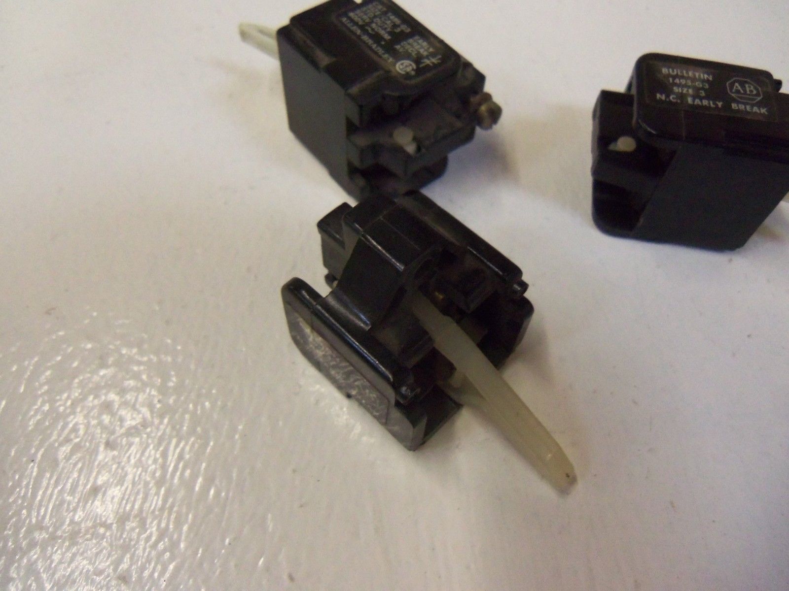 LOT OF 3 ALLEN BRADLEY 1495-G3 SIZE 3 *USED*