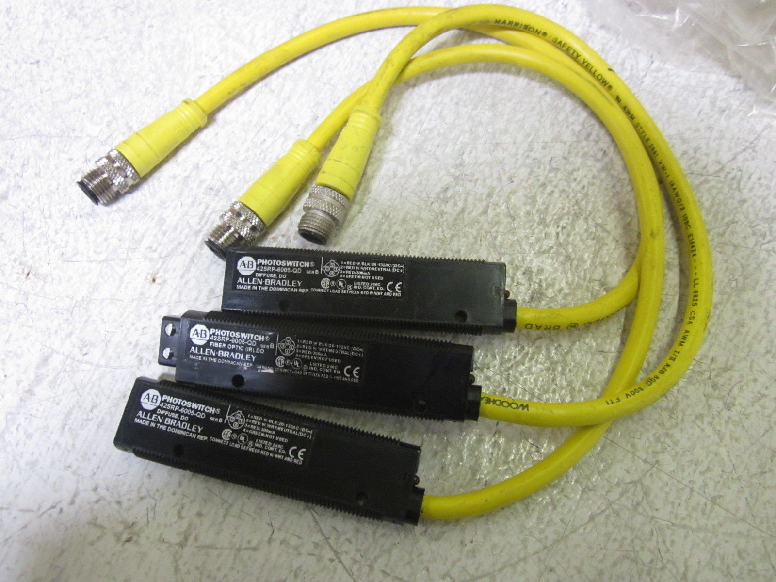LOT OF 3 ALLEN BRADLEY 42SRF-6005-QD SER.B PHOTOSWITCH *USED*