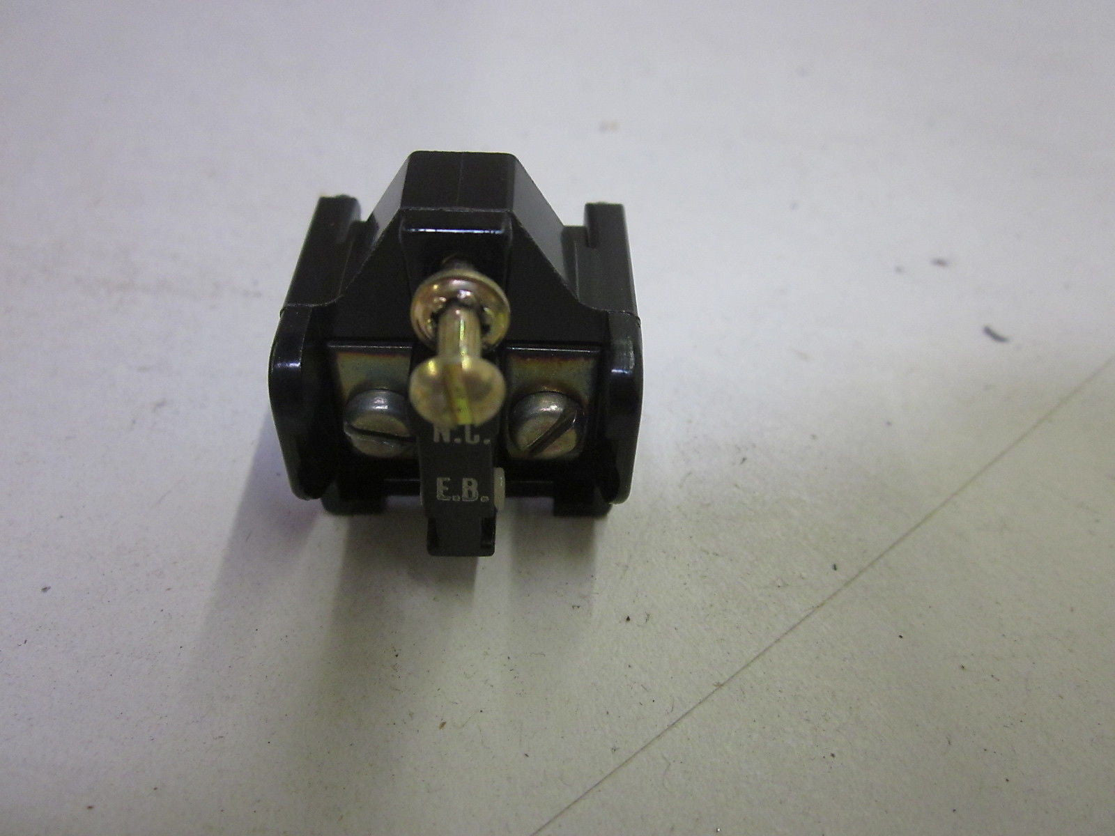 LOT OF 3 ALLEN BRADLEY 1450-G0 SER.L  *NEW NO BOX*
