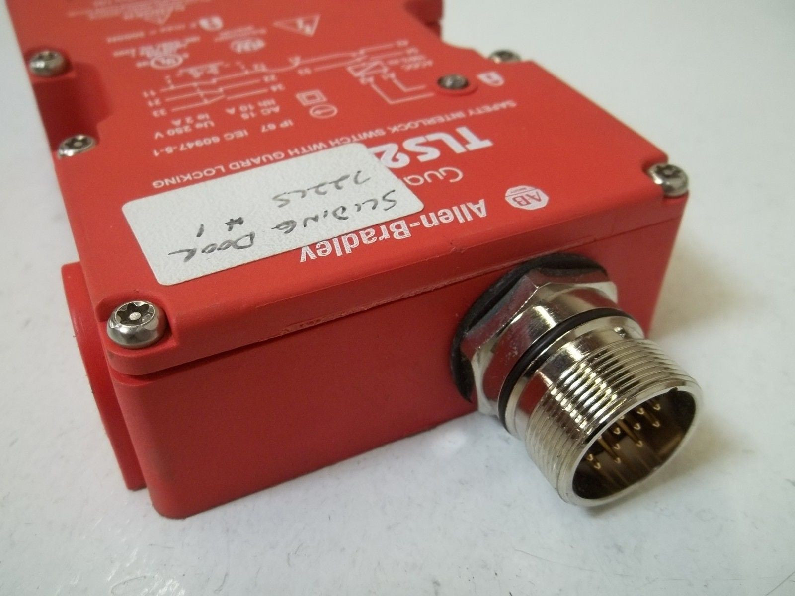 ALLEN BRADLEY 440G-T27244 SER.A SAFETY INTERLOCK SWITCH *USED*
