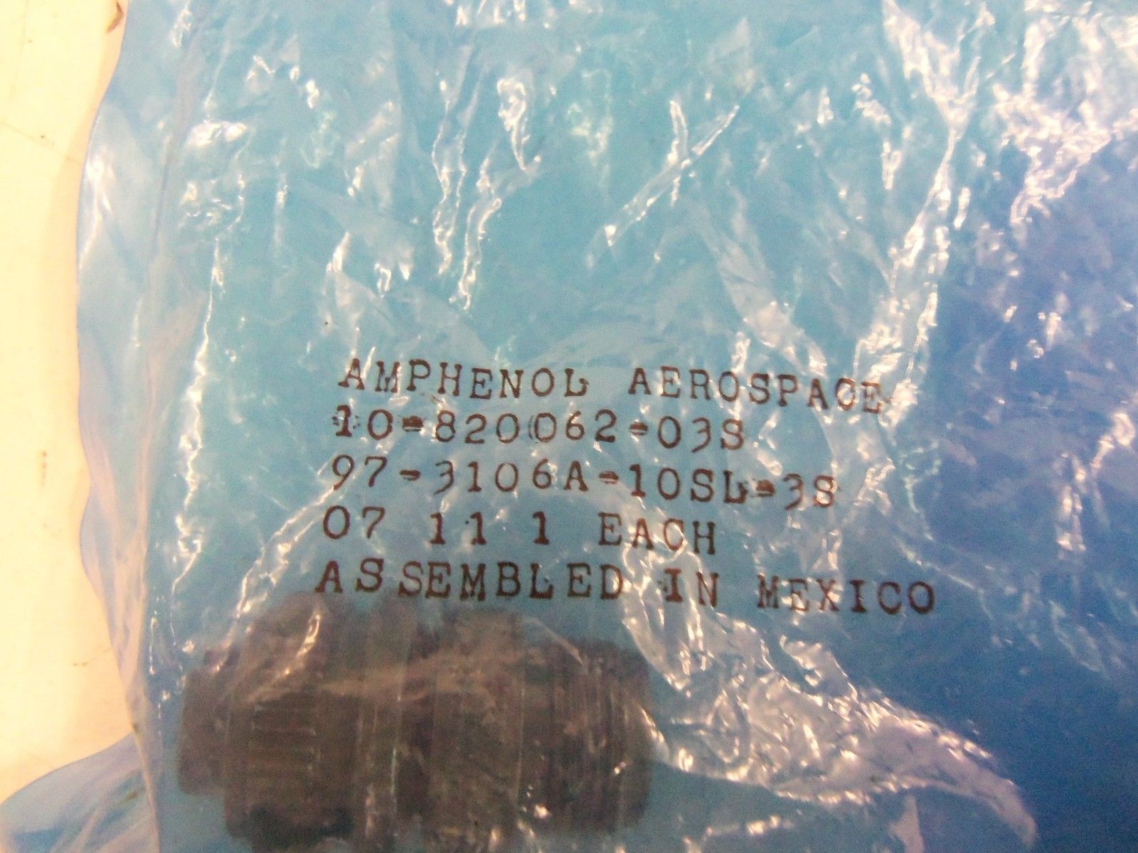 LOT OF 3 AMPHENOL 10-820062-03S *NEW IN FACTORY BAG*