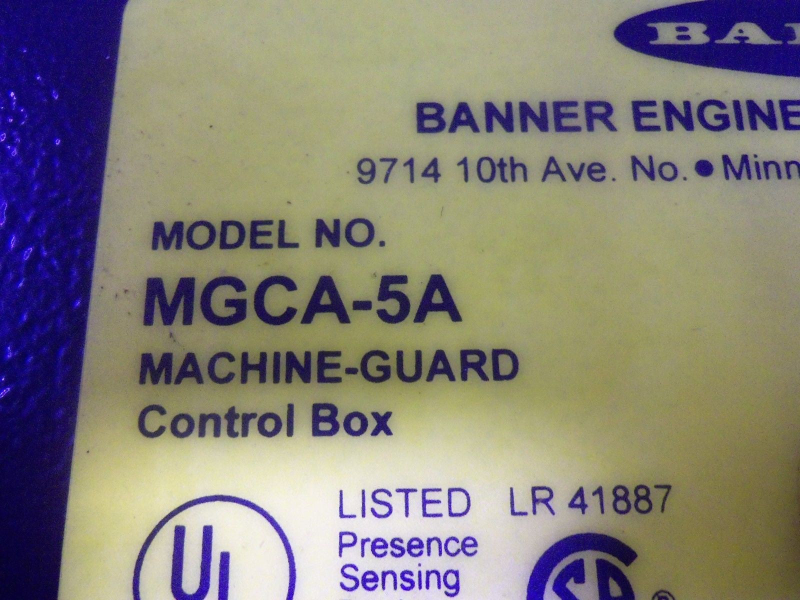 LOT OF 3 BANNER ENGINEERING MGCA-5A MACHINE GUARD *USED*