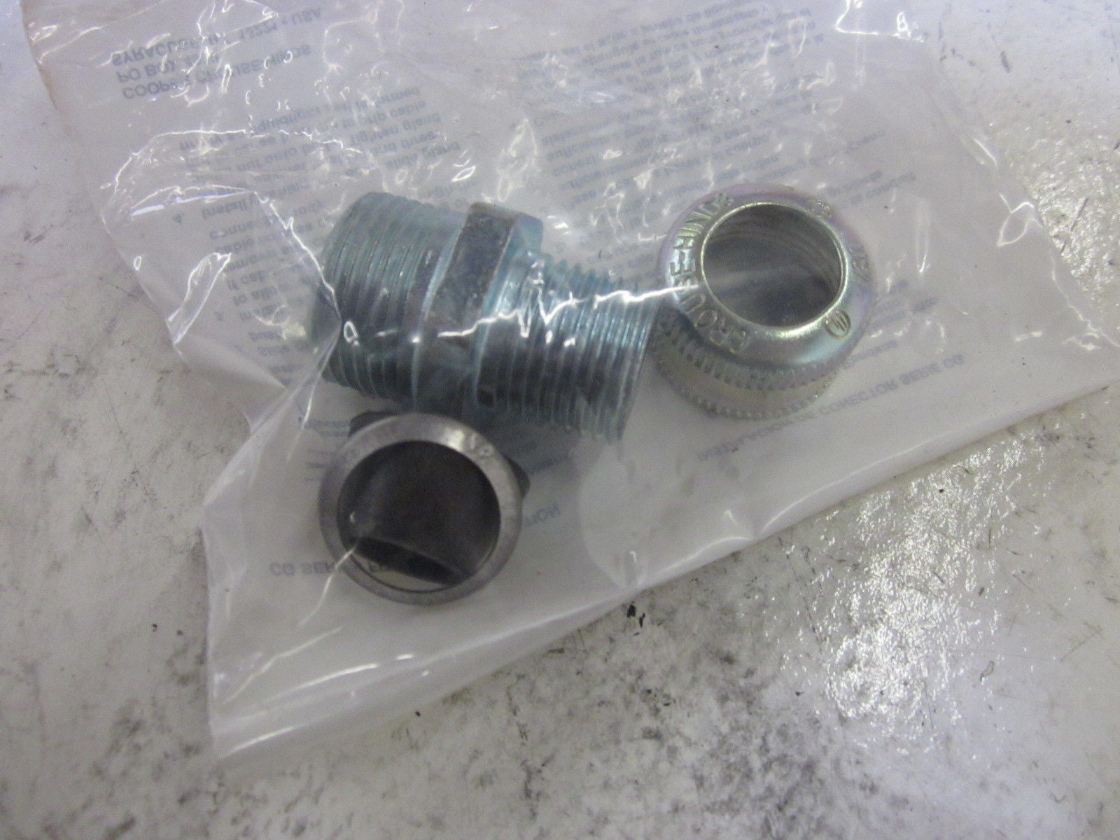 LOT OF 3 CROUSE-HINDS CGB194 *NEW IN A FACTORY BAG*
