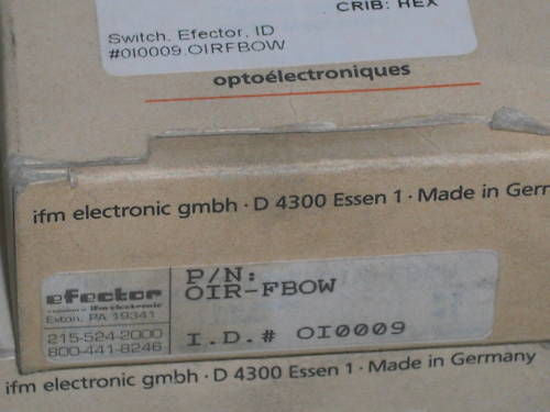 LOT OF 3 EFECTOR PROXIMINITY SWITCH OIR-FBOW *NEW IN BOX*