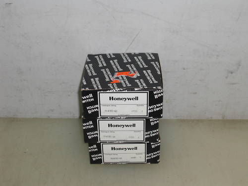 LOT OF 3 HONEYWELL MICROSWITCH 914CE2-01 *NEW IN BOX*
