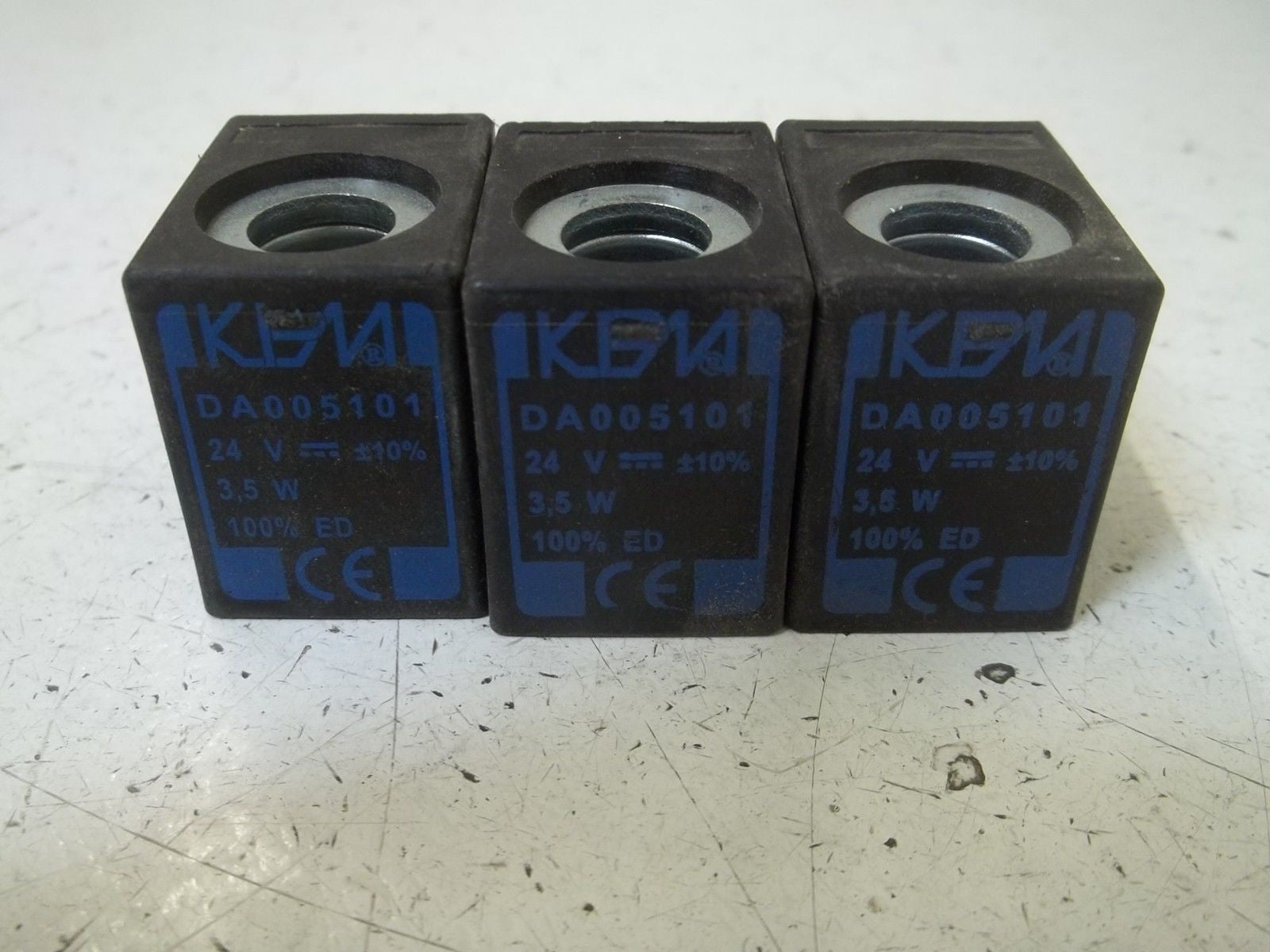 LOT OF 3 KEM DA005101 SOLENOID VALVE *USED*