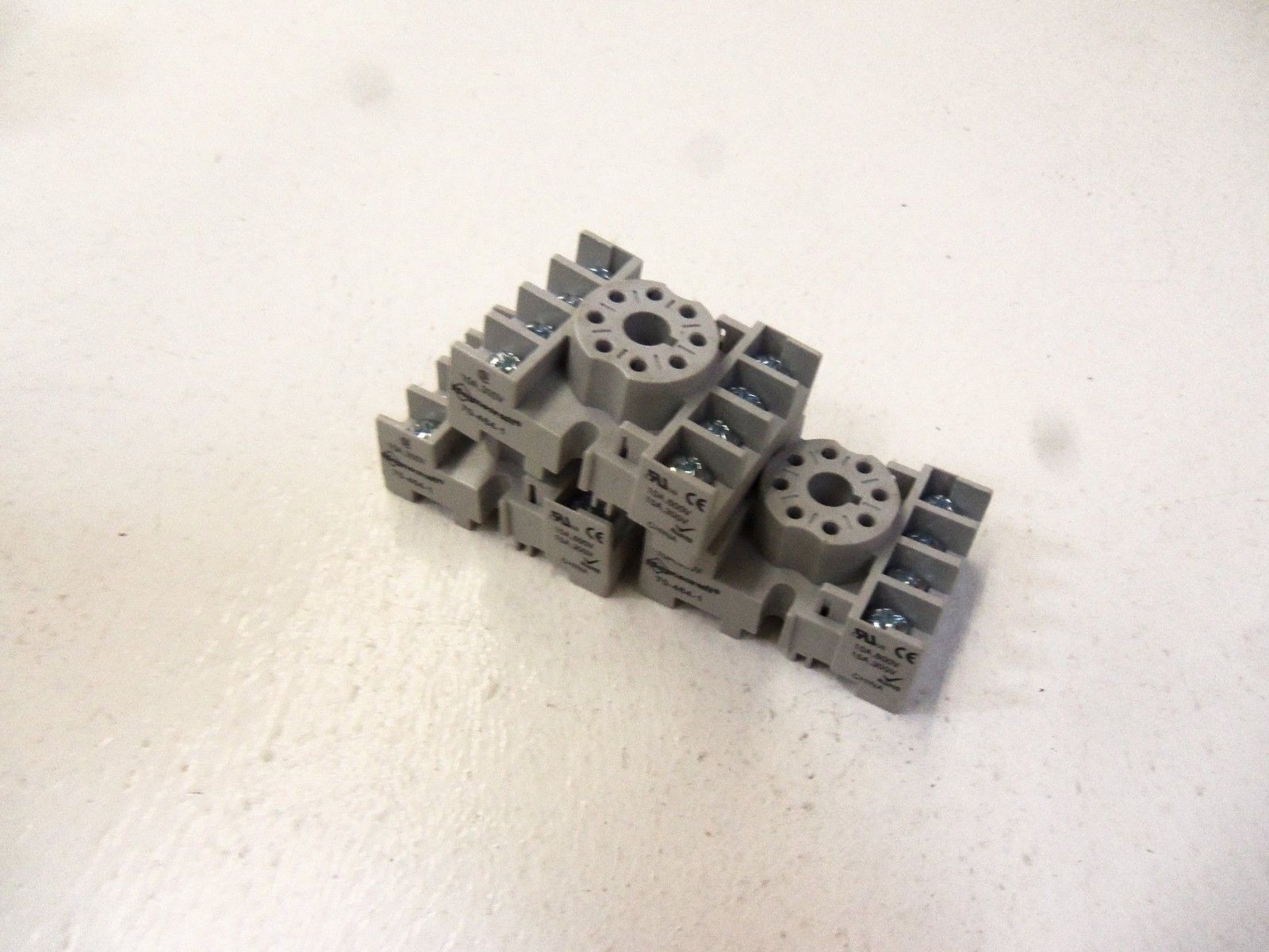 LOT OF 3 MAGNECRAFT 70-464-1 *USED*