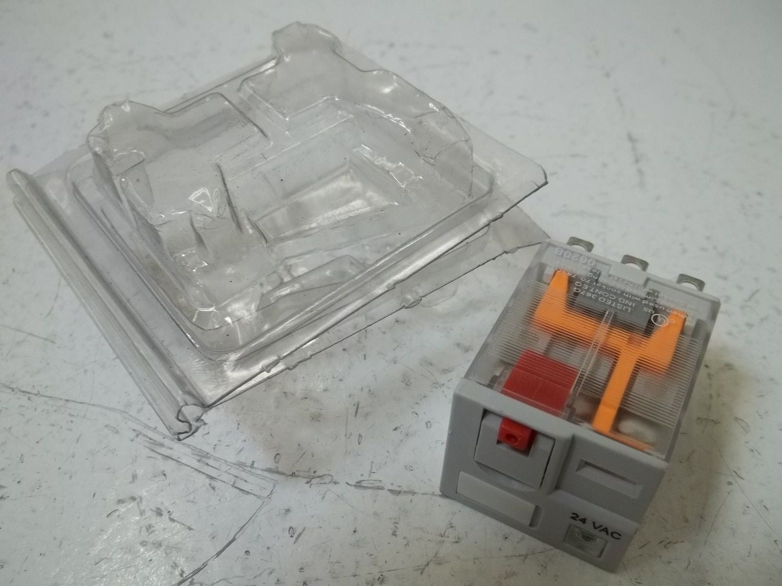 LOT OF 3 MAGNECRAFT 783XCXM4L *NEW IN BOX*