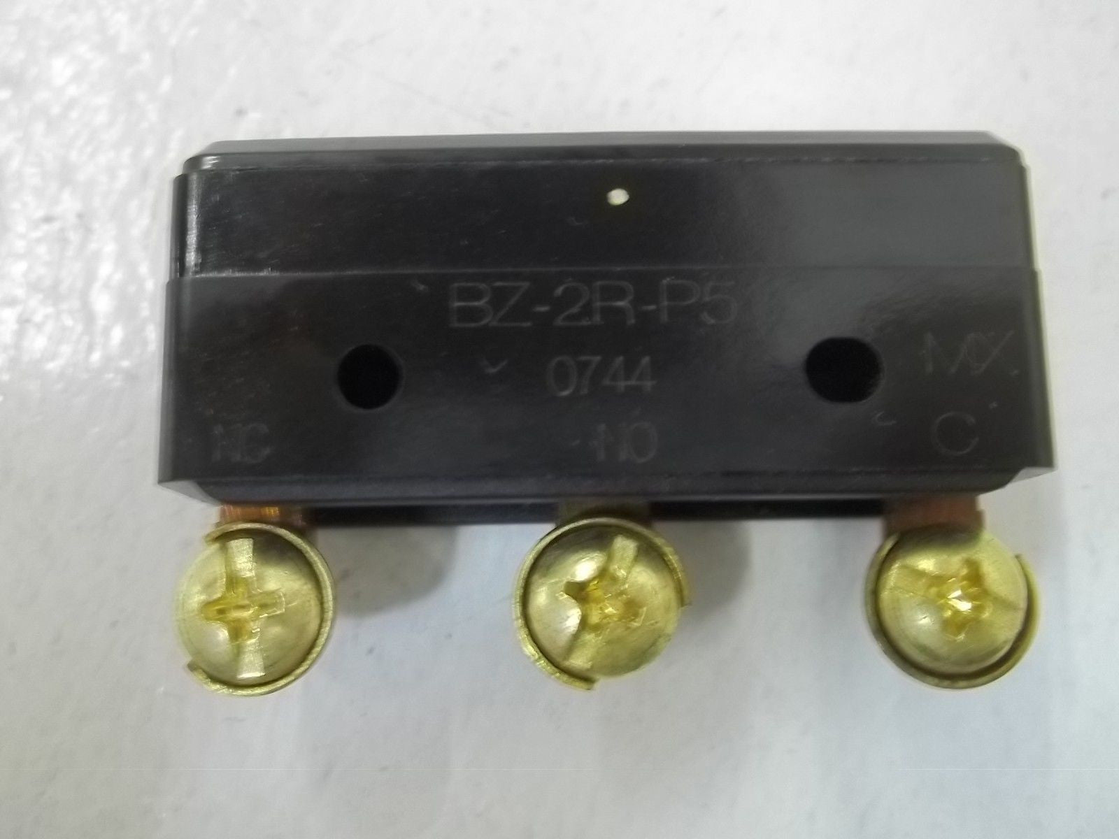 LOT OF 3 MICROSWITCH BZ-2R-P5 LIMIT SWITCH *USED*