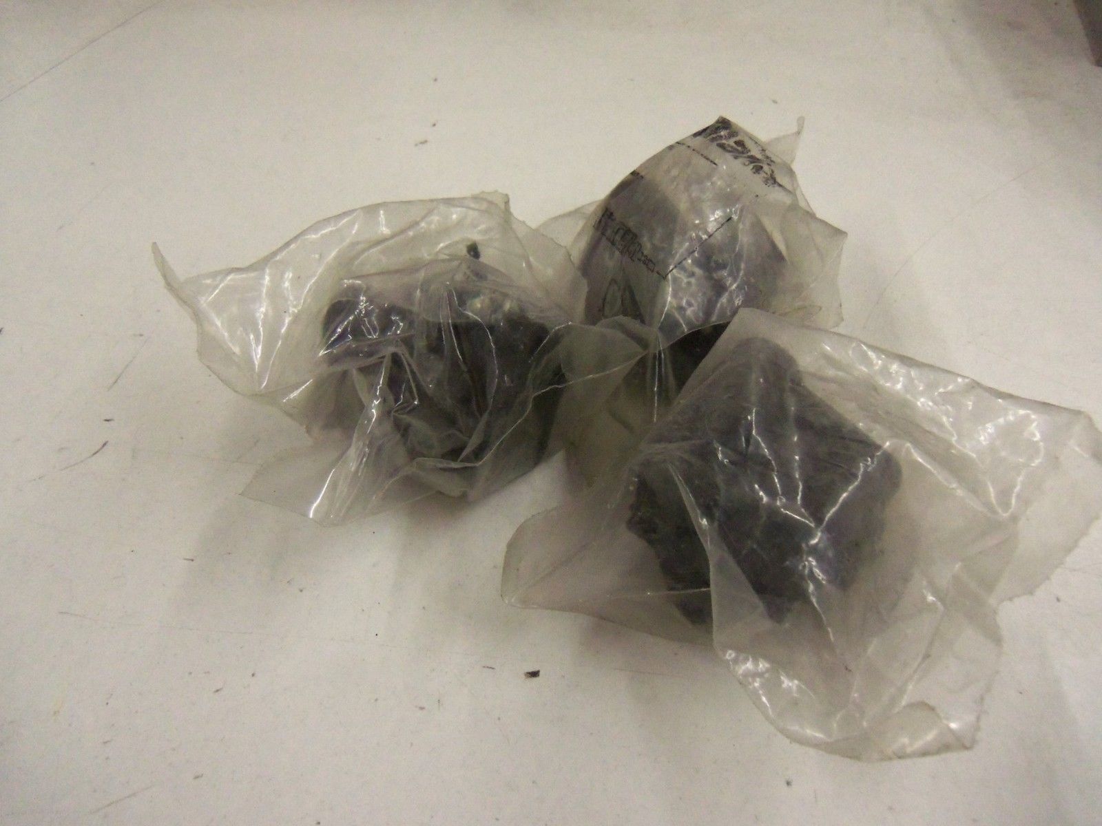 LOT OF 3 NUMATICS PE3-001 *NEW IN FACTORY BAG*