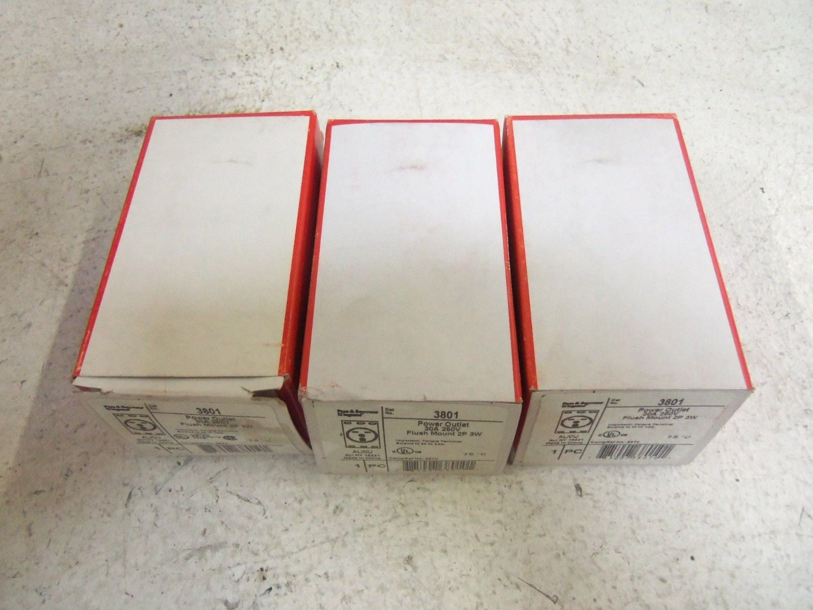 LOT OF 3  PASS & SEYMOUR 3801 POWER OUTLET *NEW IN BOX*