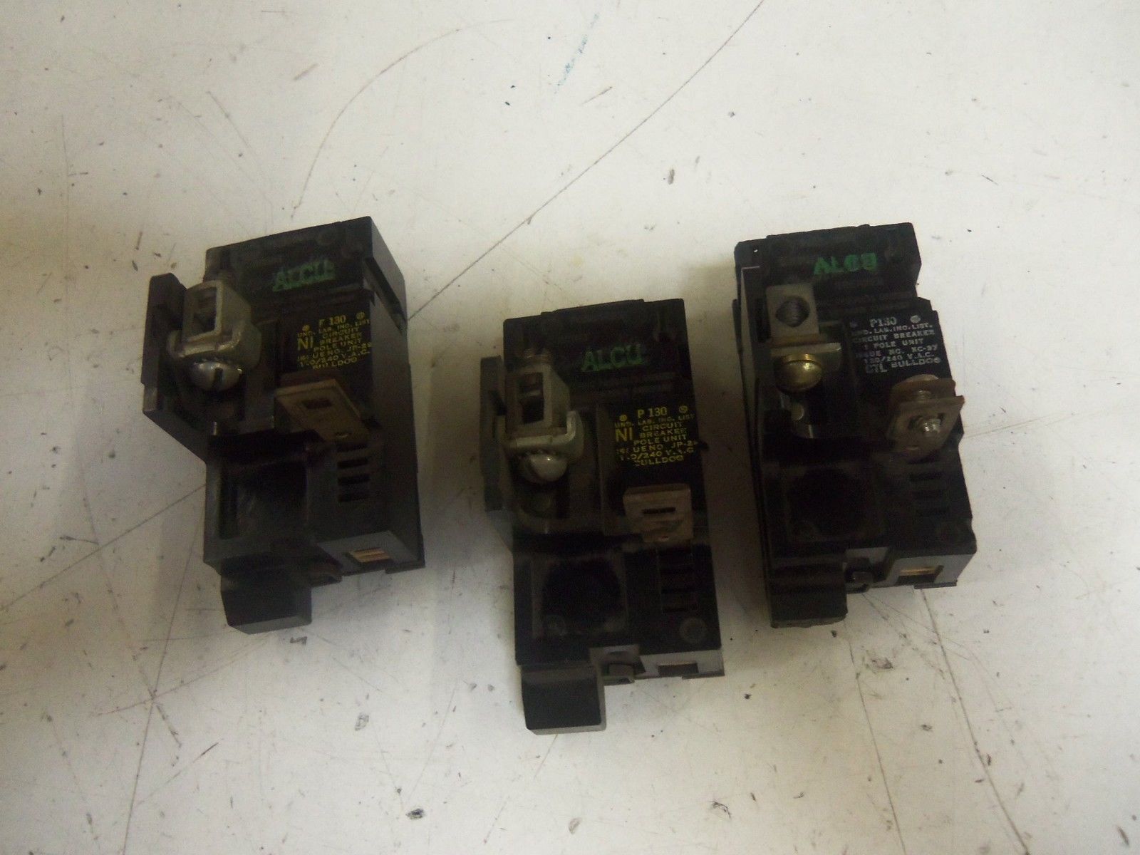 LOT OF 3 PUSHMATIC BULLDOG P130 CIRCUIT BREAKER *NEW NO BOX*